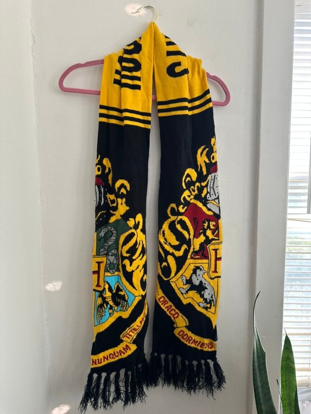 HARRY POTTER Hogwarts Adult Unisex Scarf